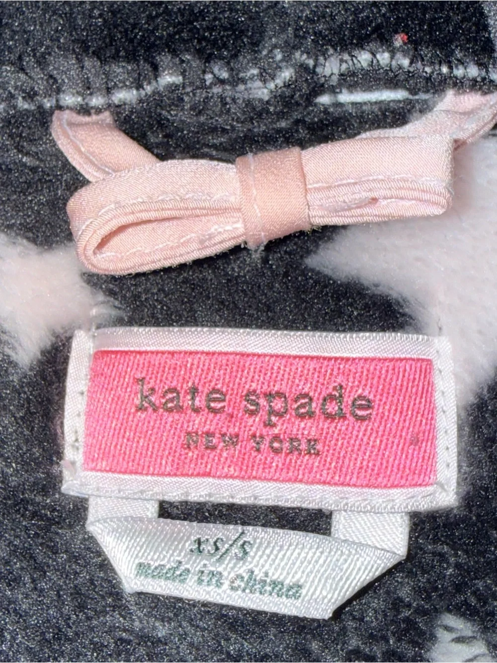 Kate Spade New York Plush Star Print Robe, XS/S, Black and Pink